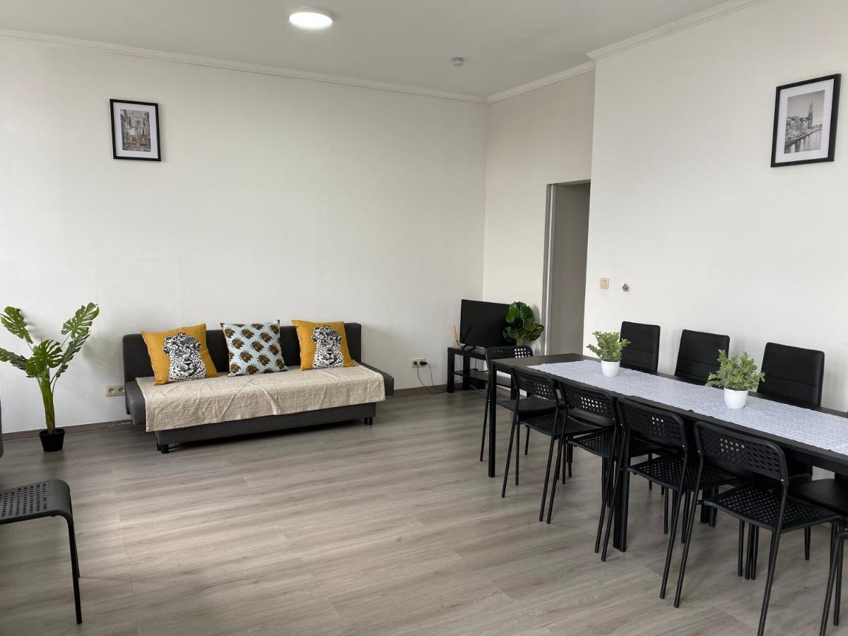 Apartments Plantin 3 Sleeping Rooms 2 Bathrooms. Anvers Exterior foto